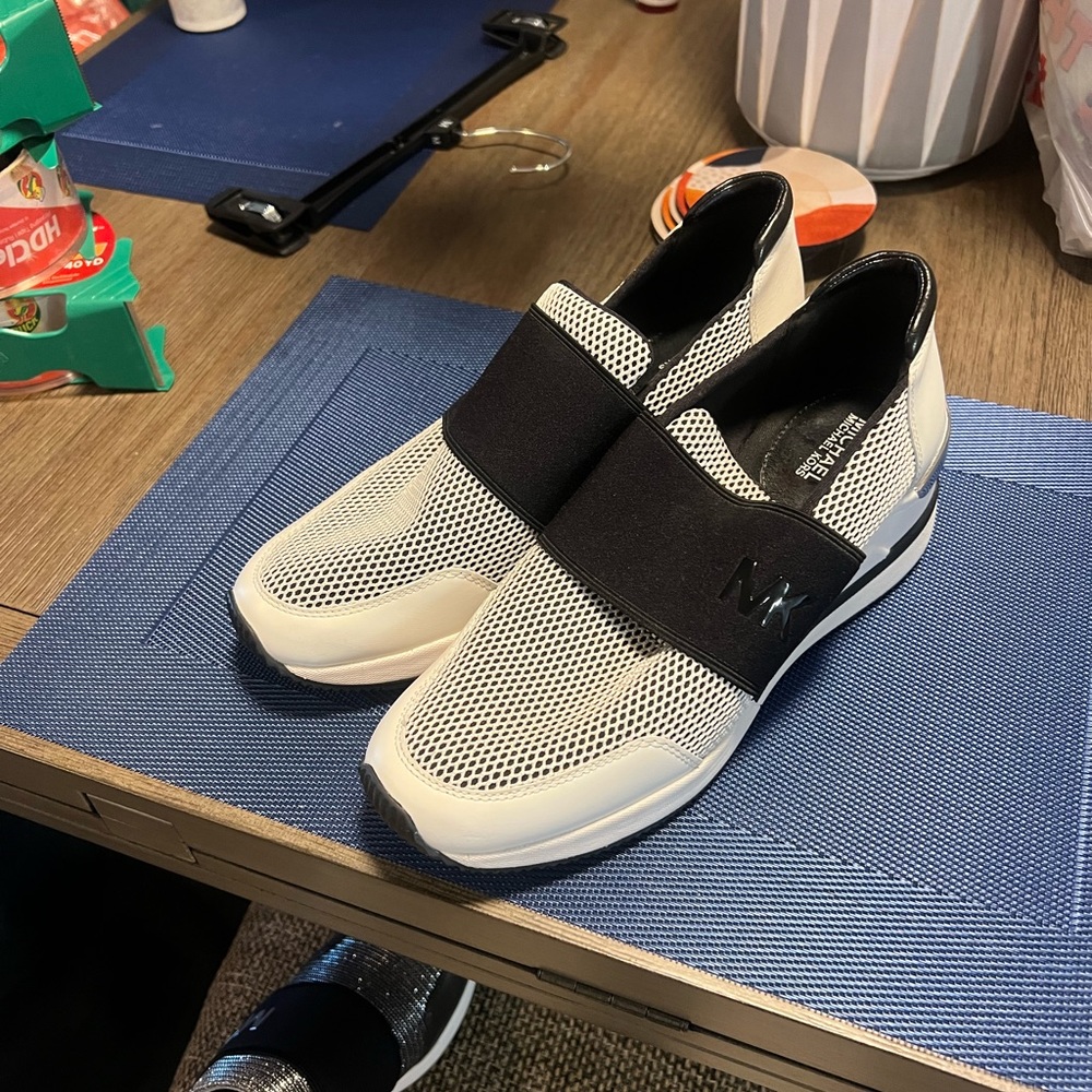 Michael kor tennis shoes